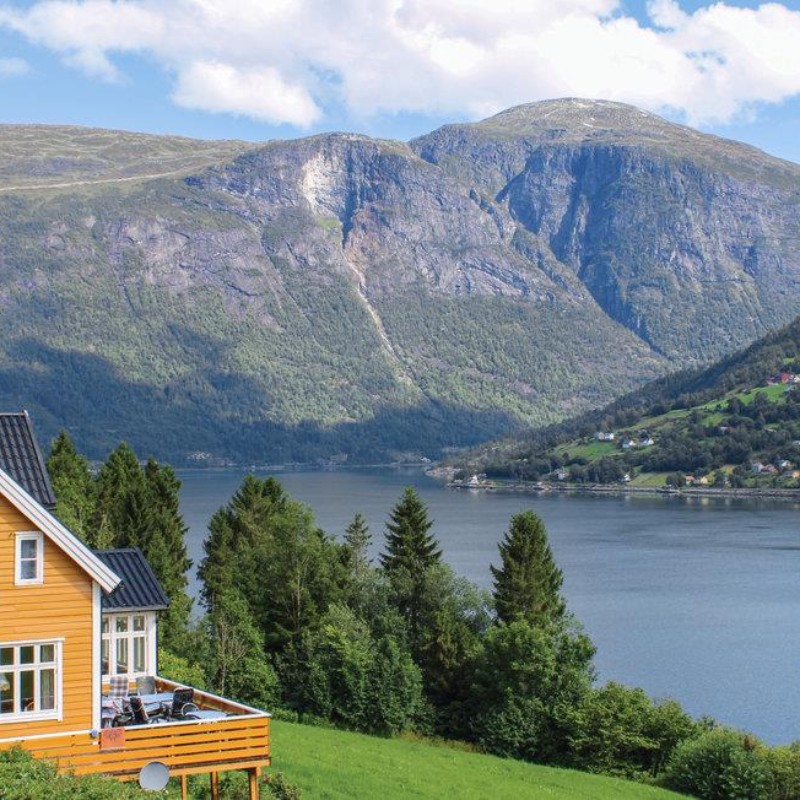 Sommerhus - 5 personer -  - Skarsteinvegen - 6788 - Olden