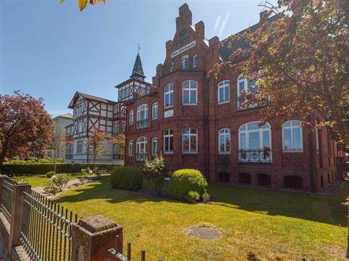 Holiday Home/Apartment - 4 persons -  - Strandpromenade - 18609 - Binz