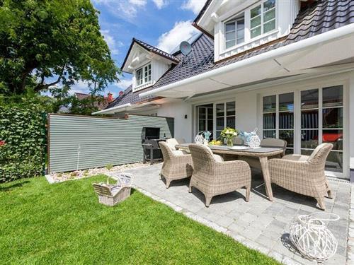 Holiday Home/Apartment - 6 persons -  - 18374 - Zingst