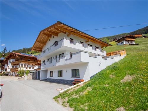 Holiday Home/Apartment - 5 persons -  - Mayrhofen - 6284