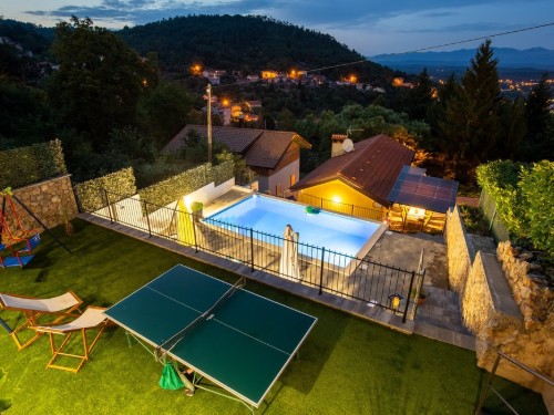 Feriehus - 8 personer -  - Gornji Rukavac - Opatija-Rukavac - 51211 - Rukavac
