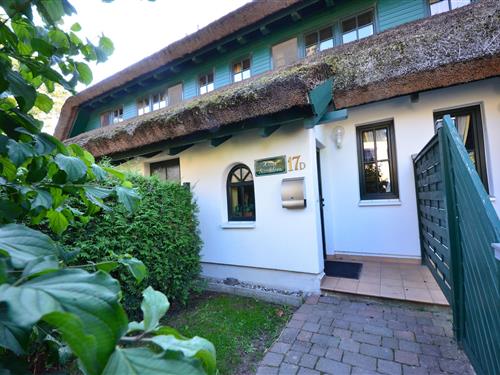 Holiday Home/Apartment - 8 persons -  - Boddenstraße - 18586 - Groß Zicker