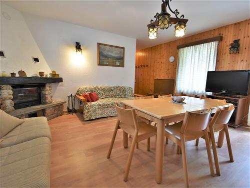 Holiday Home/Apartment - 5 persons -  - Madesimo - 23024
