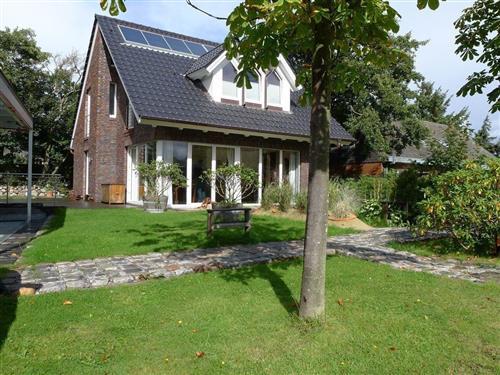 Holiday Home/Apartment - 4 persons -  - Stadumstr. 23 A - 25980 - Westerland