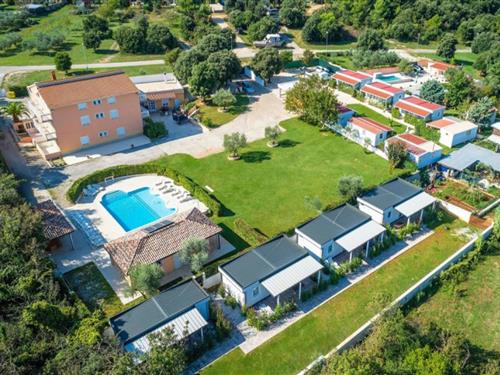 Mobilehome - 6 personer -  - 52100 - Banjole