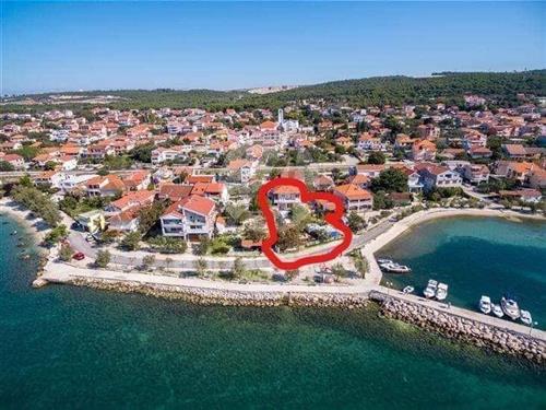 Feriehus / leilighet - 6 personer -  - Ulica Šulterova vala - 23205 - Bibinje