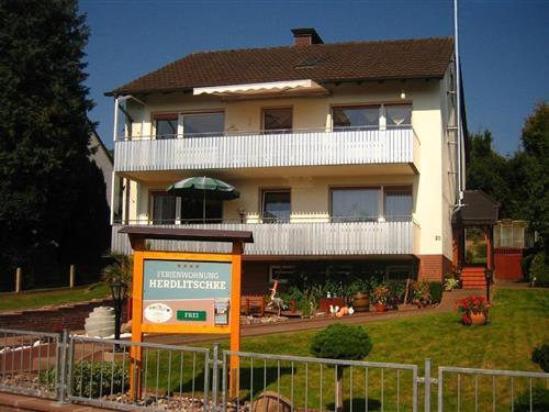 Holiday Home/Apartment - 6 persons -  - Gartenstrasse - 37647 - Polle