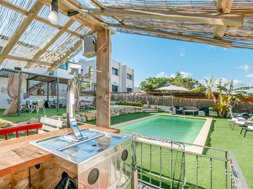 Holiday home - 5 persons -  - Carrer de Pintor Dalí - 08729 - Valldemar