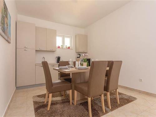 Holiday apartment - 5 persons -  - 22000 - Šibenik