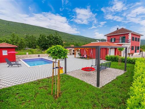 Holiday Home/Apartment - 5 persons -  - Slivno - 21272 - Slivno