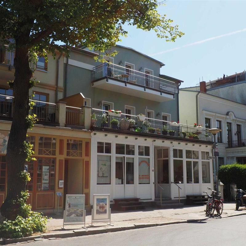 Ferielejlighed - 4 personer -  - Heinrich-Heine-Str. - 18119 - Warnemünde