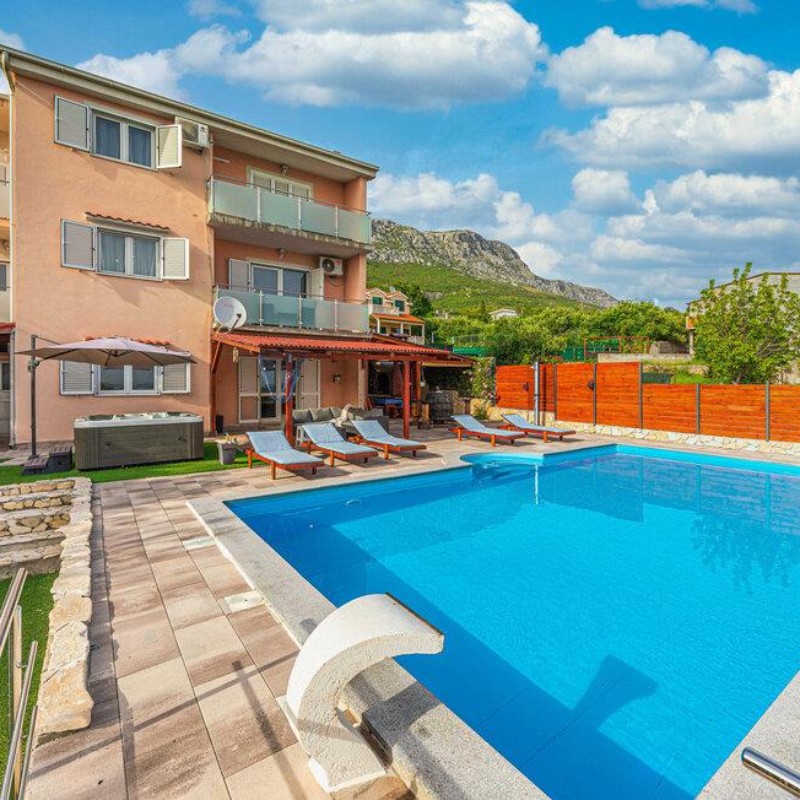 Sommerhus - 8 personer -  - Put Krusevika - Trogir-Kastel Kambelovac - 21214 - Kastel Kambelovac