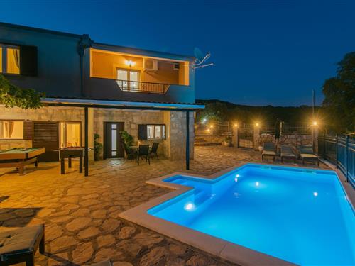 Villa - 8 personer -  - 21204 - Kladnjice