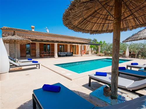 Holiday apartment - 7 persons -  - Carrer Ramon Llull - 07230 - Montuiri