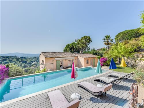 Holiday home - 10 persons -  - Grimaud - 83310