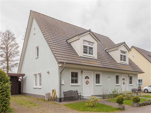 Holiday Home/Apartment - 6 persons -  - Mühlenweg 32 a/b - 17449 - Trassenheide