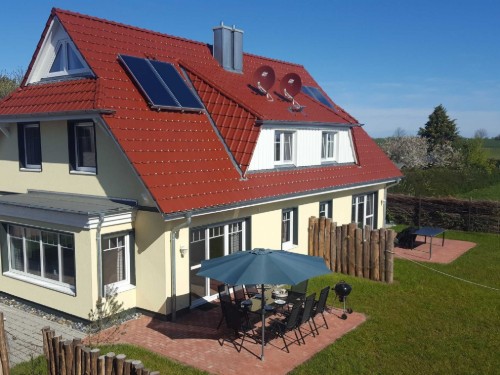 Ferienwohnung - 8 Personen -  - Dorfstraße 41 h und k - 18556 - Breege
