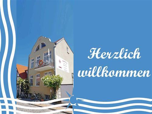 Holiday Home/Apartment - 2 persons -  - Alexandrinenstr. - 18119 - Rostock / Warnemünde