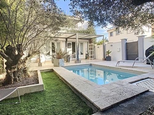 Holiday home - 6 persons -  - Saint-Raphaël - 83700