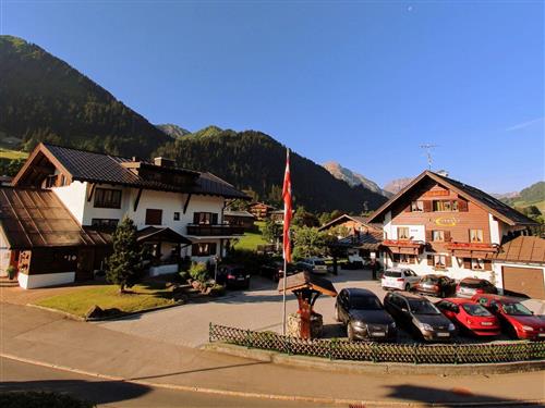 Holiday Home/Apartment - 4 persons -  - Engelbert-Kessler-Strasse - 6991 - Riezlern