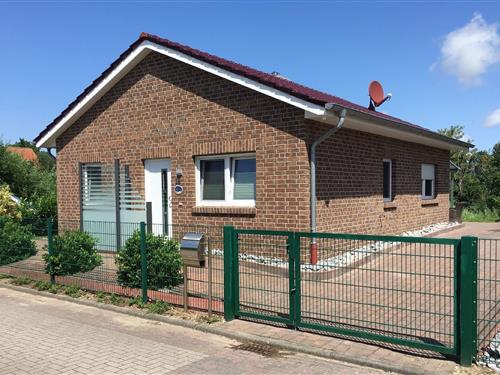 Holiday Home/Apartment - 4 persons -  - Kormoranweg - 27639 - Wurster Nordseeküste