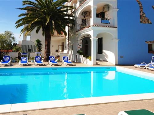 Sommerhus - 4 personer -  - 08028 - Orosei