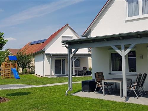 Holiday Home/Apartment - 5 persons -  - Marktstraße - 97215 - Weigenheim