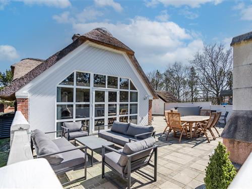 Holiday home - 6 persons -  - Skovvang - Houstrup - 6830 - Nr. Nebel