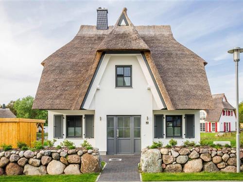 Sommerhus - 4 personer -  - 18356 - Fuhlendorf