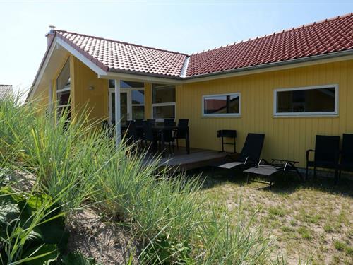 Holiday Home/Apartment - 10 persons -  - Strandstraße - 23775 - Großenbrode