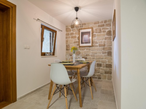 Holiday apartment - 4 persons -  - Ulica Brdonja VI - 23234 - Vir