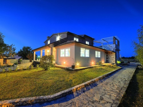 Holiday home - 12 persons -  - 52100 - Pula/Banjole