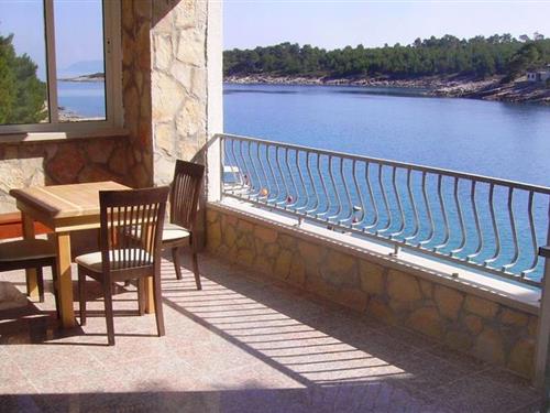 Holiday Home/Apartment - 4 persons -  - Basina - 21462 - Basina