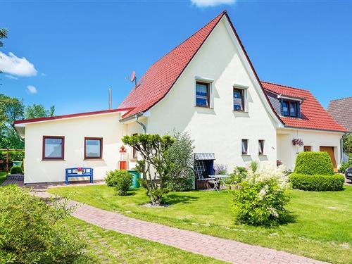 Holiday Home/Apartment - 6 persons -  - Heideweg - 18374 - Zingst