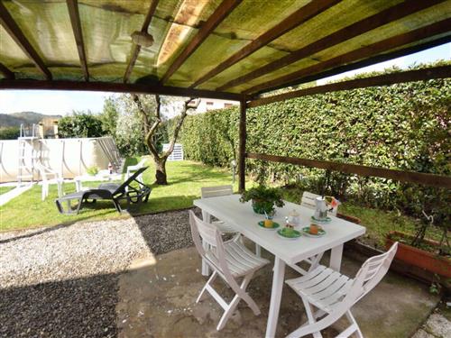 Sommerhus - 6 personer -  - Lucca - 55100