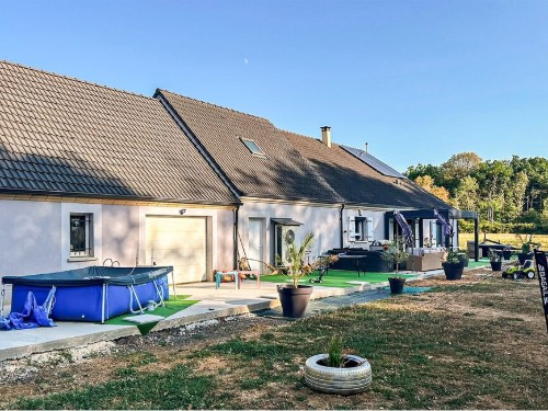 Holiday home - 12 persons -  - La Bruyère - 89520 - Levis