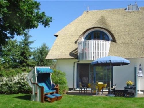 Ferielejlighed - 4 personer -  - Bliesenrader Weg - 18375 - Wieck A. Darß