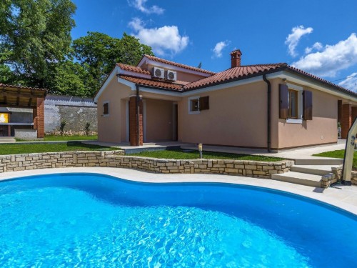 Holiday home - 10 persons -  - Kolumbera - 52440 - Višnjan