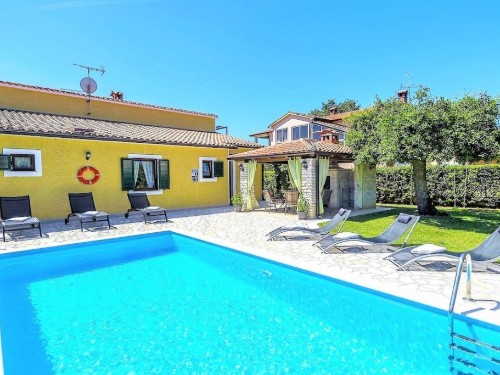 Villa - 8 Personen -  - 52440 - Porec