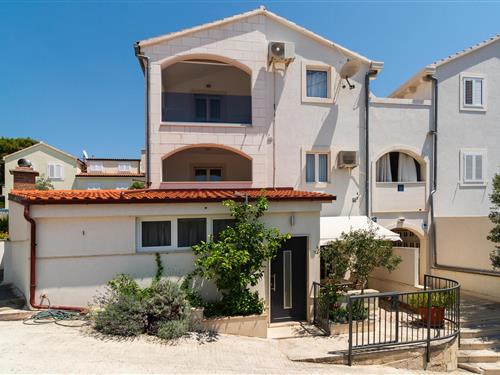 Holiday apartment - 6 persons -  - Hrvatskih domobrana - Brac - Bol - 21420 - Bol