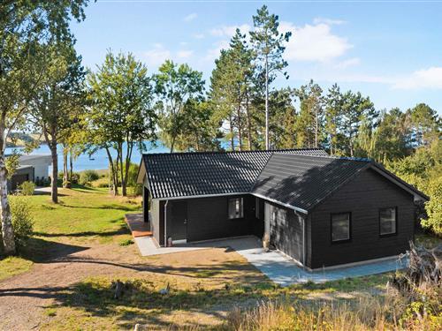 Sommerhus - 8 personer -  - Strandholmen - 5642 - Millinge