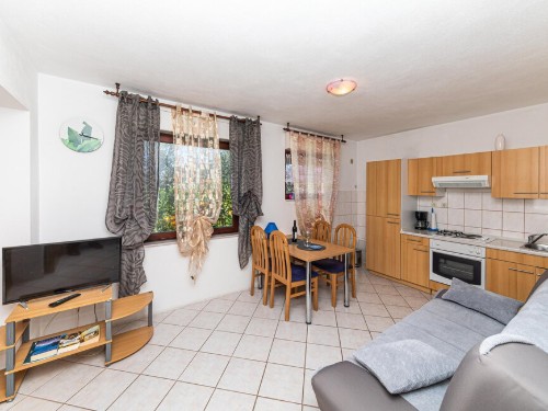 Ferieleilighet - 3 personer -  - Fra F. Kamenjarina - Trogir-Kastel Kambelovac - 21214 - Kastel Kambelovac