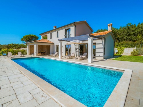 Holiday home - 6 persons -  - 52447 - Vižinada