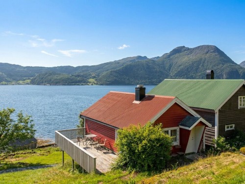 Sommerhus - 8 personer -  - Sørsida - Davik / Bremanger - 6730 - Davik