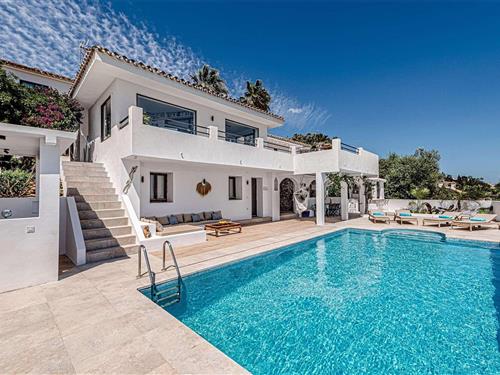 Holiday home - 7 persons -  - Calle Colina de Sierrezuela No - Mijas Costa - 29651 - Fuengirola