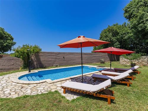 Holiday home - 6 persons -  - Pula - 52100