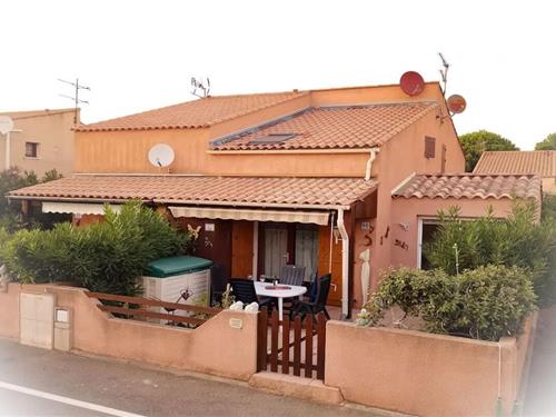 Holiday home - 4 persons -  - 11430 - Gruissan