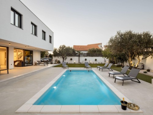 Holiday home - 12 persons -  - 22243 - Dragišina
