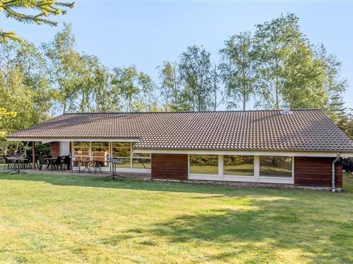 Sommerhus - 12 personer -  - Bæverstien - Marielyst - 4873 - Væggerløse