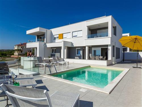 Holiday home - 24 persons -  - Pag/Novalja - 53291